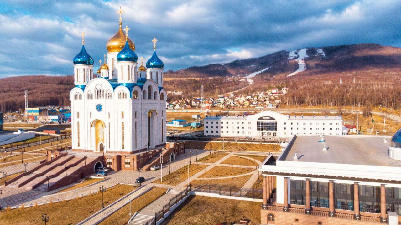 Отель Юность Yuzhno-Sakhalinsk Exterior foto